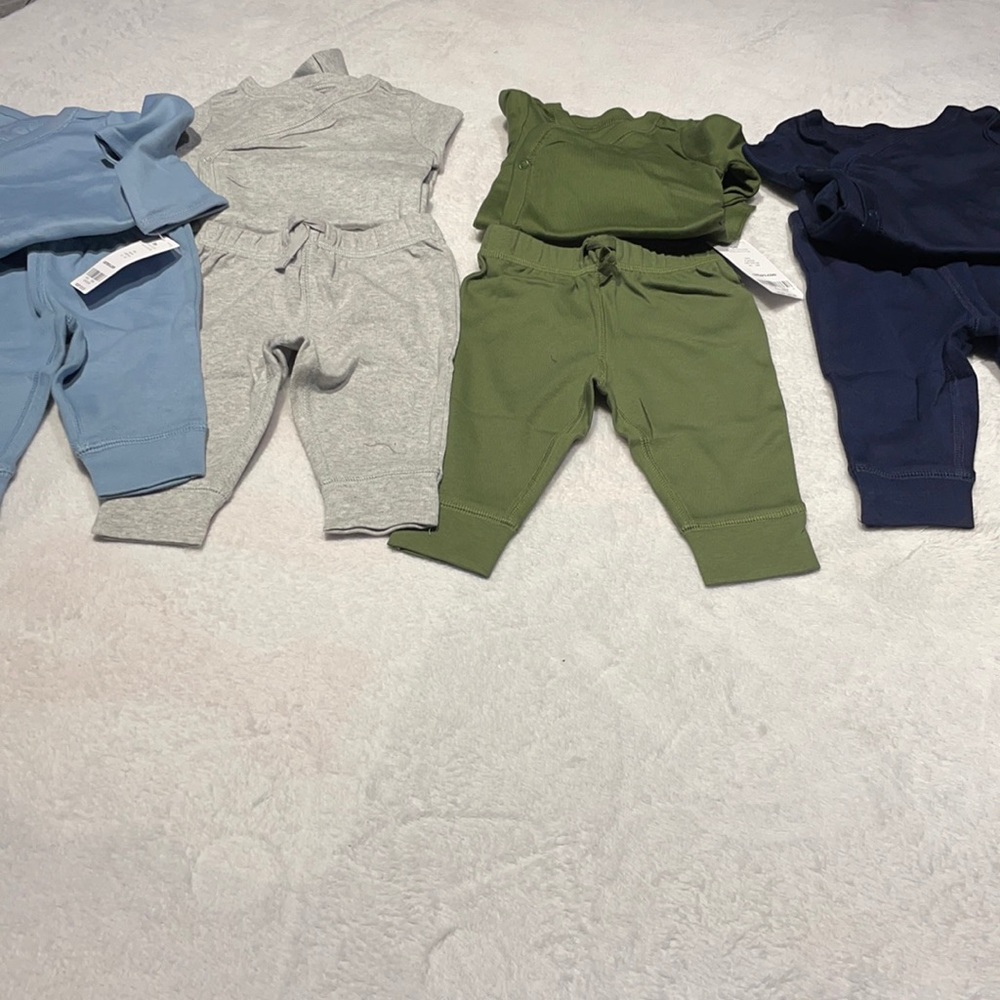 Carter’s baby set